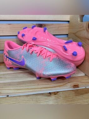 Nike Mercurial Vapor 16 Vini Jr Academy Soccer Cleats IM3645-601 Mens Size 7.5